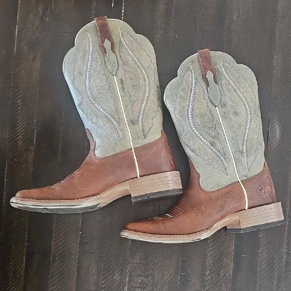 Ariat Brown and Green Leather Boots - Picture 3 of 15